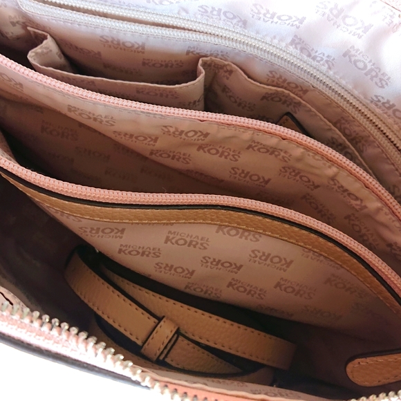 Michael Kors Purse - Picture 6 of 9